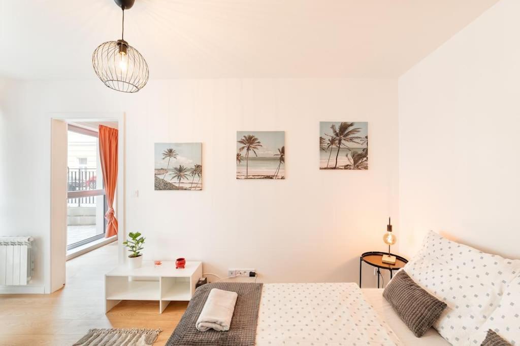 Apartment Domino *